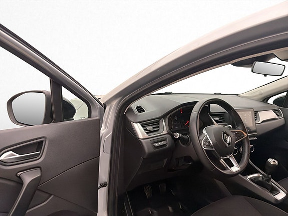 Renault Captur 9 of 30