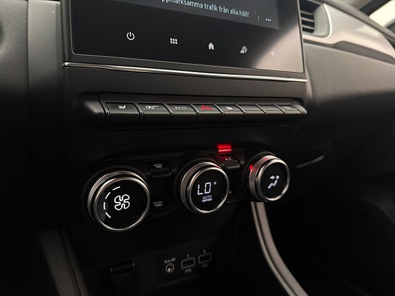 Renault Captur 21 of 30