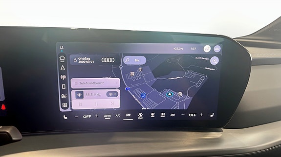 Audi Q4 e-tron 10 of 15