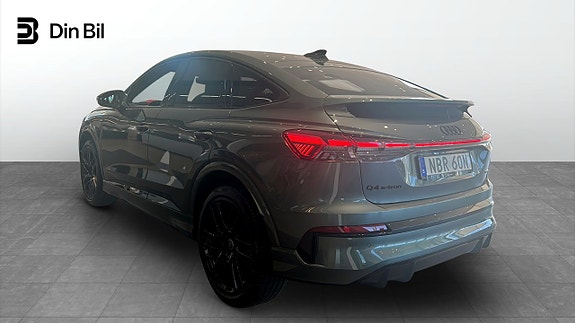 Audi Q4 e-tron 3 of 15