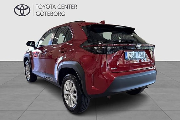 Toyota Yaris Cross 4 of 12