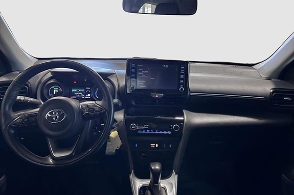 Toyota Yaris Cross 10 of 12