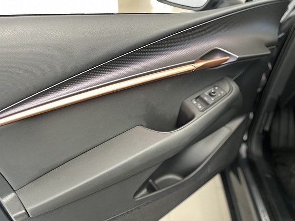 Cupra Tavascan 18 of 22