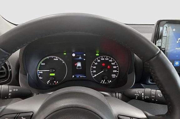 Toyota Yaris 11 of 12