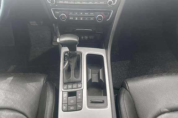 Kia Optima 10 of 17