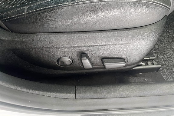 Kia Optima 9 of 17