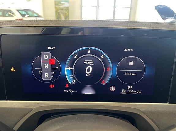 Volkswagen Passat 16 of 21