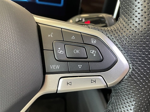 Volkswagen Passat 15 of 21