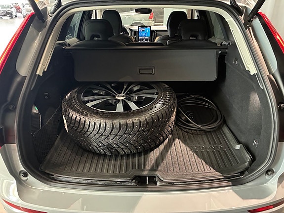 Volvo XC60 12 of 19