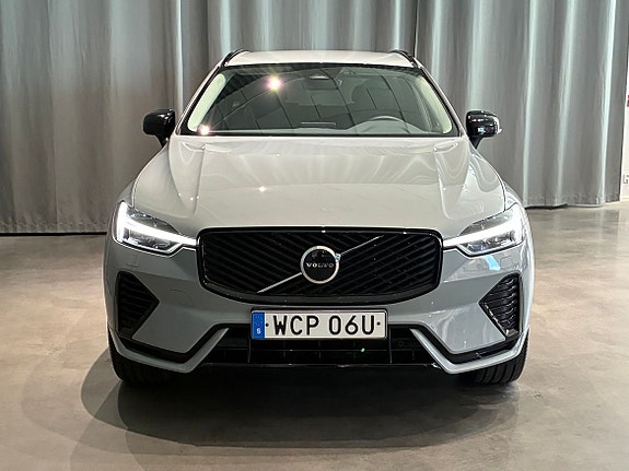 Volvo XC60 3 of 19