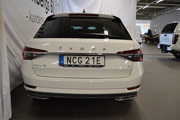 Skoda Superb 8 of 24
