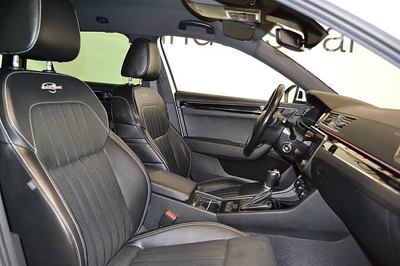 Skoda Superb 10 of 13