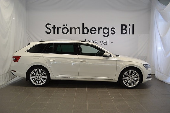 Skoda Superb 2 of 13