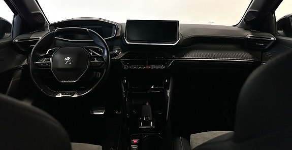 Peugeot 208 10 of 14