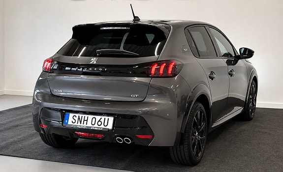 Peugeot 208 4 of 14