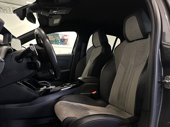 Peugeot 208 7 of 14