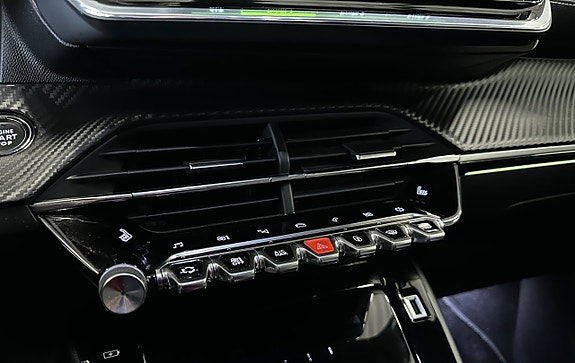 Peugeot 208 13 of 14