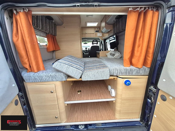 Knaus Camper Van "Liten plåtis 5meter" 4 of 10