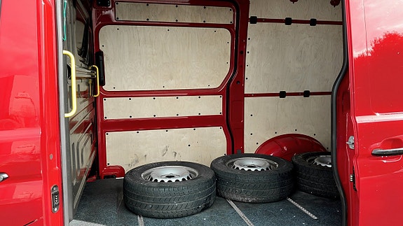 Volkswagen Crafter 11 of 12