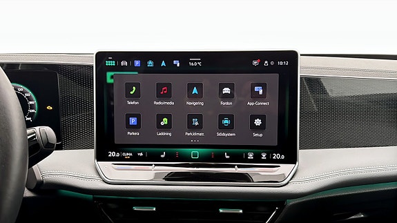 Volkswagen Passat 9 of 19