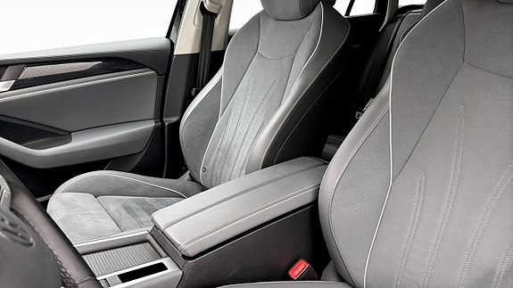 Volkswagen Passat 8 of 19