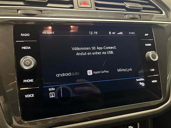 Volkswagen Tiguan 11 of 16