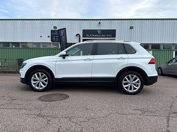 Volkswagen Tiguan 4 of 12