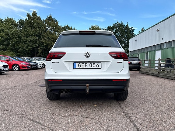 Volkswagen Tiguan 7 of 12