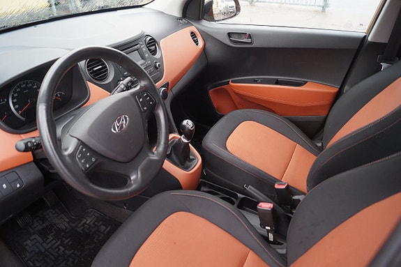 Hyundai i10 14 of 17