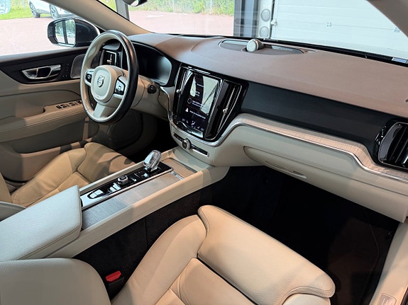 Volvo V60 16 of 20