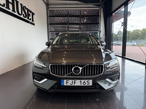 Volvo V60 3 of 20