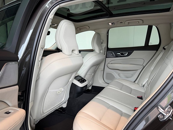 Volvo V60 14 of 20