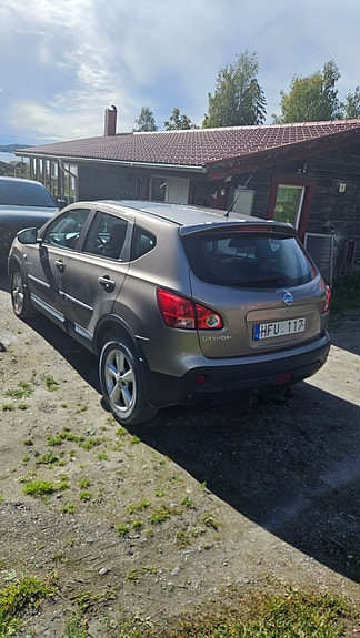 Nissan Qashqai 2 of 6