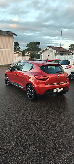 Renault Clio 2 of 8