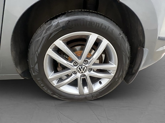 Volkswagen Touran 28 of 30