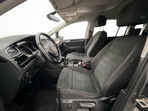 Volkswagen Touran 14 of 30