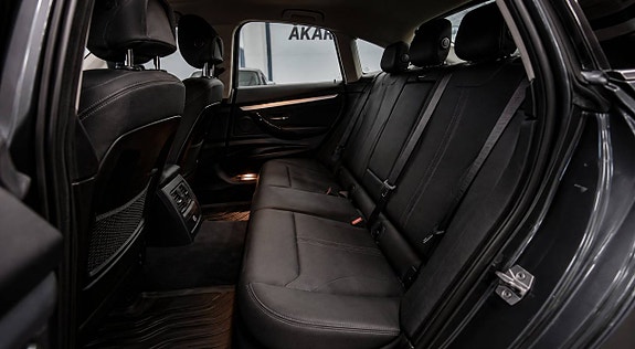 BMW 320d 16 of 18