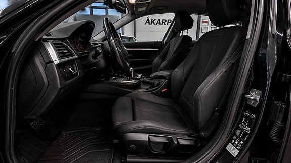 BMW 320d 12 of 18