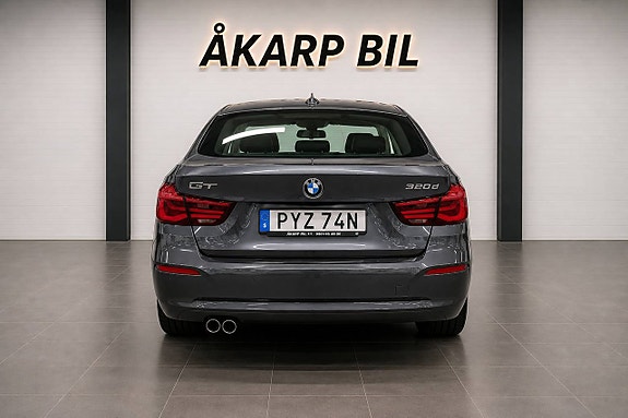 BMW 320d 6 of 18