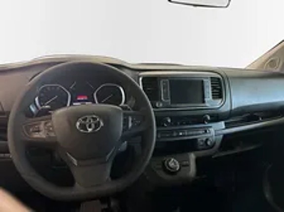 Toyota Proace 9 of 10