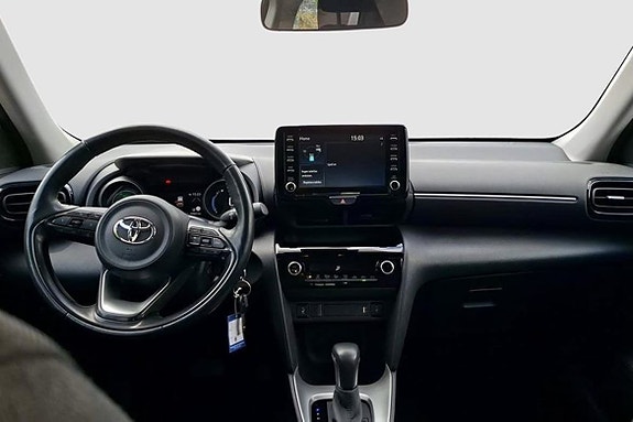 Toyota Yaris Cross 10 of 12