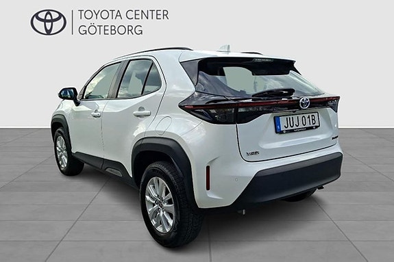 Toyota Yaris Cross 4 of 12