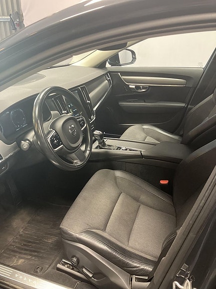 Volvo V90 5 of 10