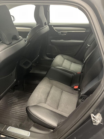 Volvo V90 4 of 10