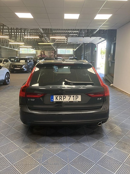 Volvo V90 3 of 10