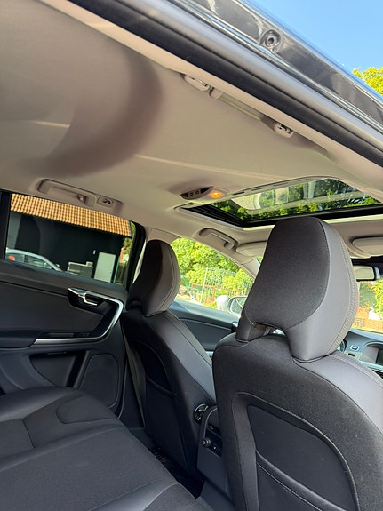 Volvo V60 8 of 8