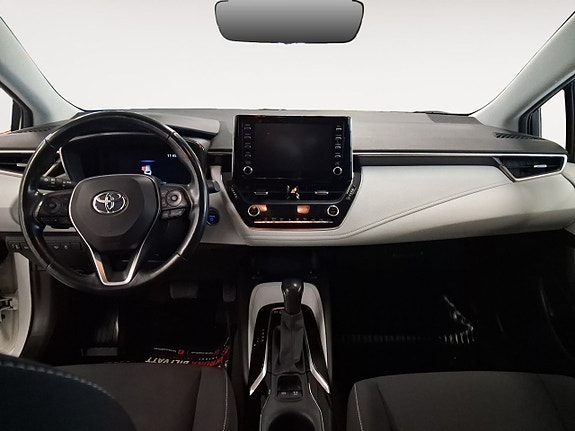 Toyota Corolla 10 of 16