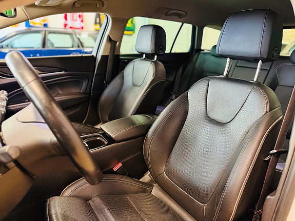 Opel Insignia 14 of 21