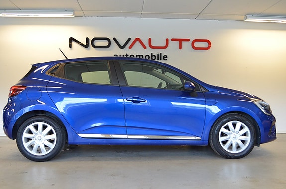 Renault Clio 15 of 17