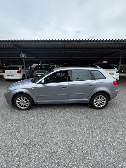 Audi A3 4 of 5